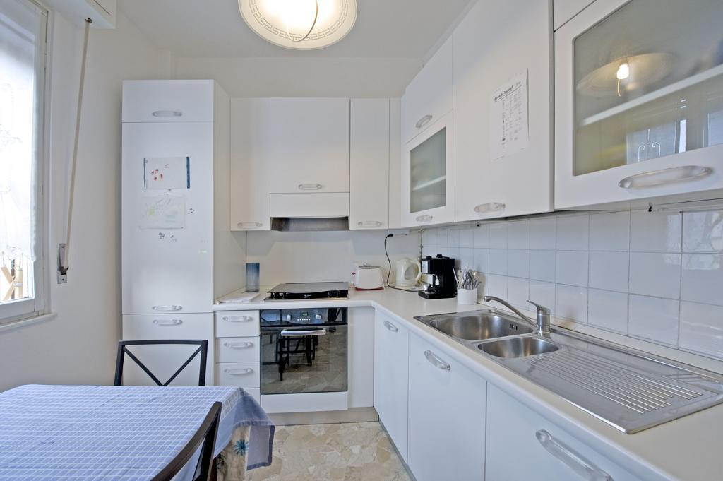 Apartment Chiesarossa Milán Pokoj fotografie